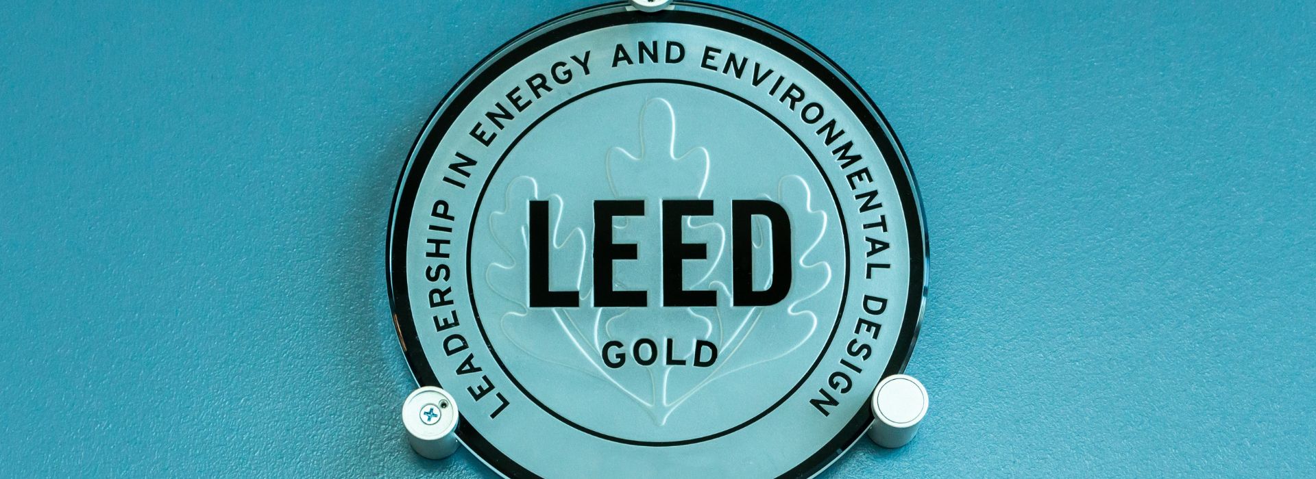 san-charbel-blog-certificado-leed En esta guía completa, descubrirás qué es exactamente el certificado LEED y cómo impacta positivamente en el valor de tu propiedad.