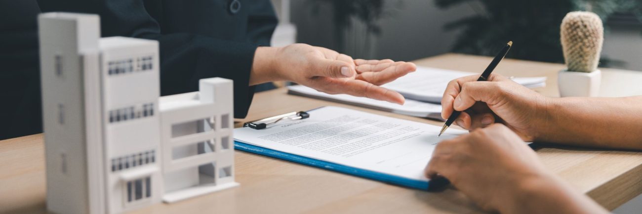 Aprender cómo saber si una inmobiliaria es legal constituye el paso previo más importante antes de destinar tus ahorros para la compra de un departamento.
